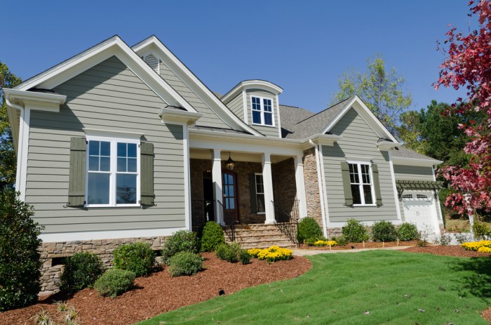Choosing Between Vinyl Siding and Fiber Cement Siding Choosing Between Vinyl Siding and Fiber Cement Siding